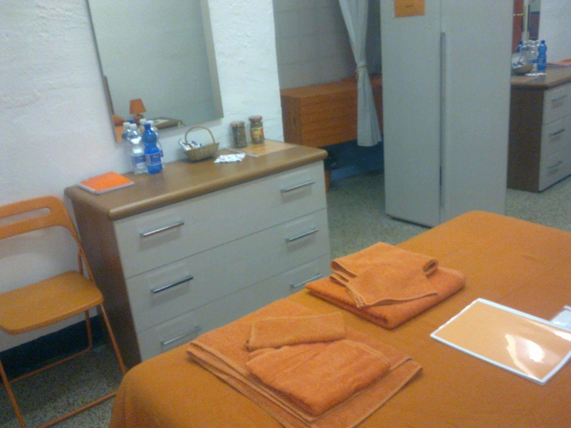 Guest House Erika Специя Экстерьер фото
