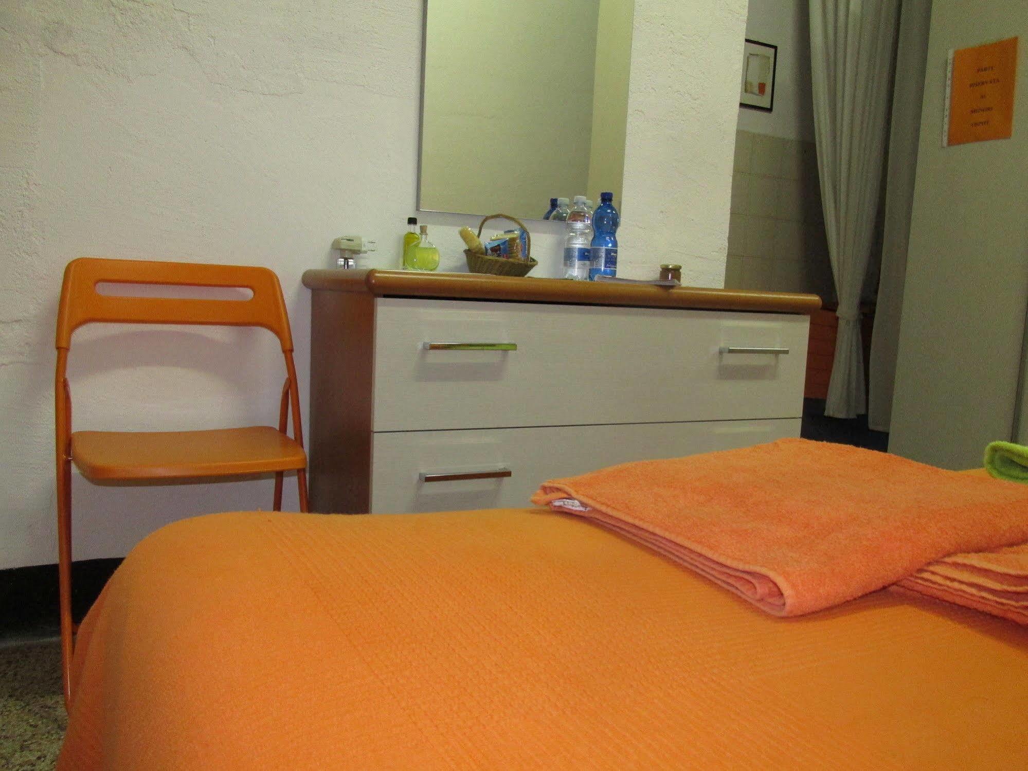 Guest House Erika Специя Экстерьер фото